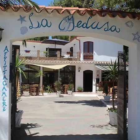 Gasthuis La Medusa Porto Pino