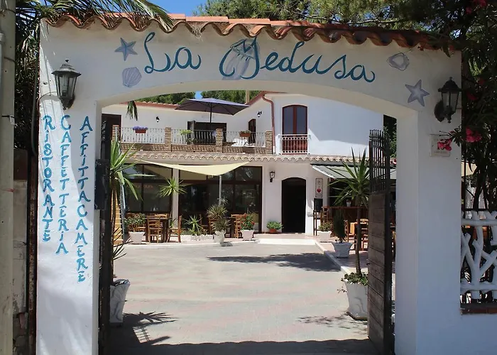 Konukevi La Medusa Porto Pino